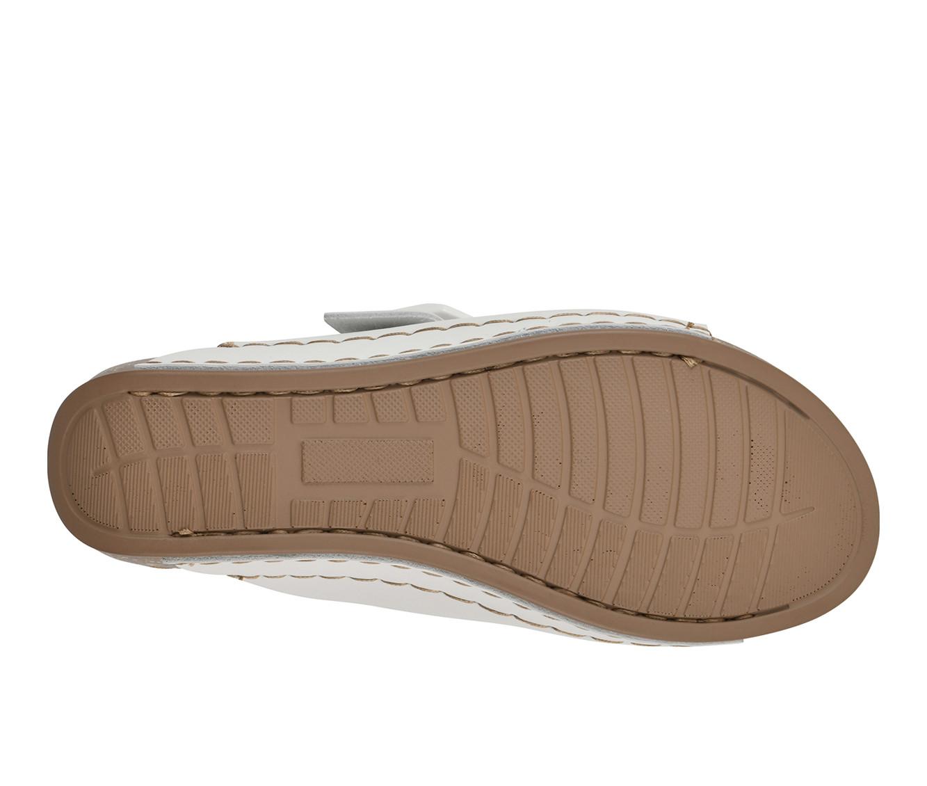 Women's White Mountain Fearful Footbed Sandals