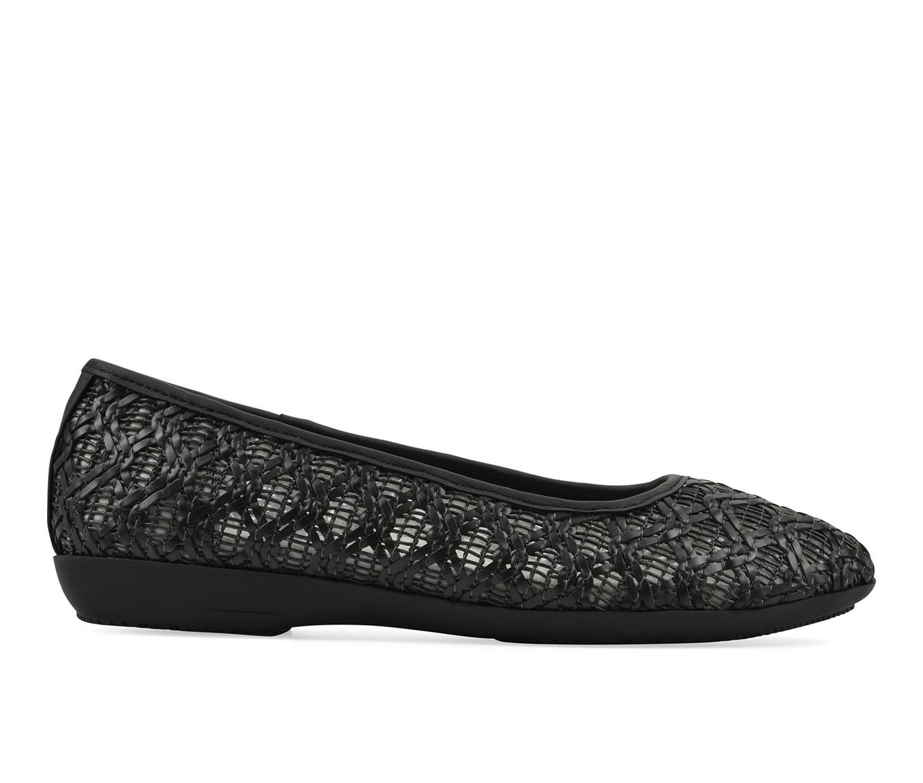 Women's Cliffs by White Mountain Cariann Flats