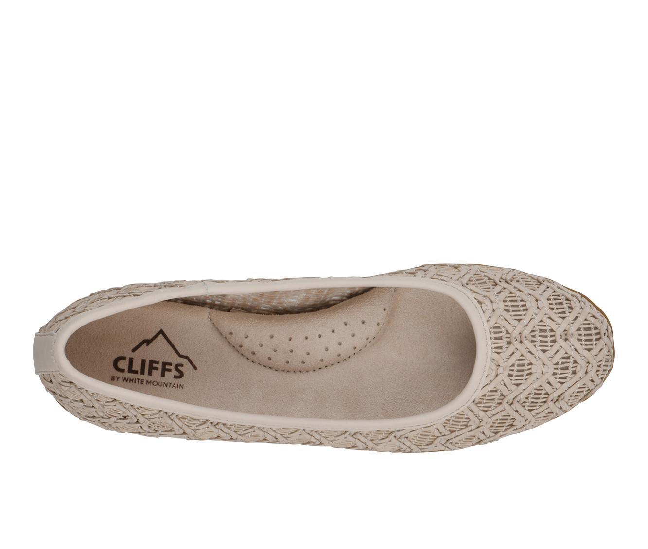 Women's Cliffs by White Mountain Cariann Flats