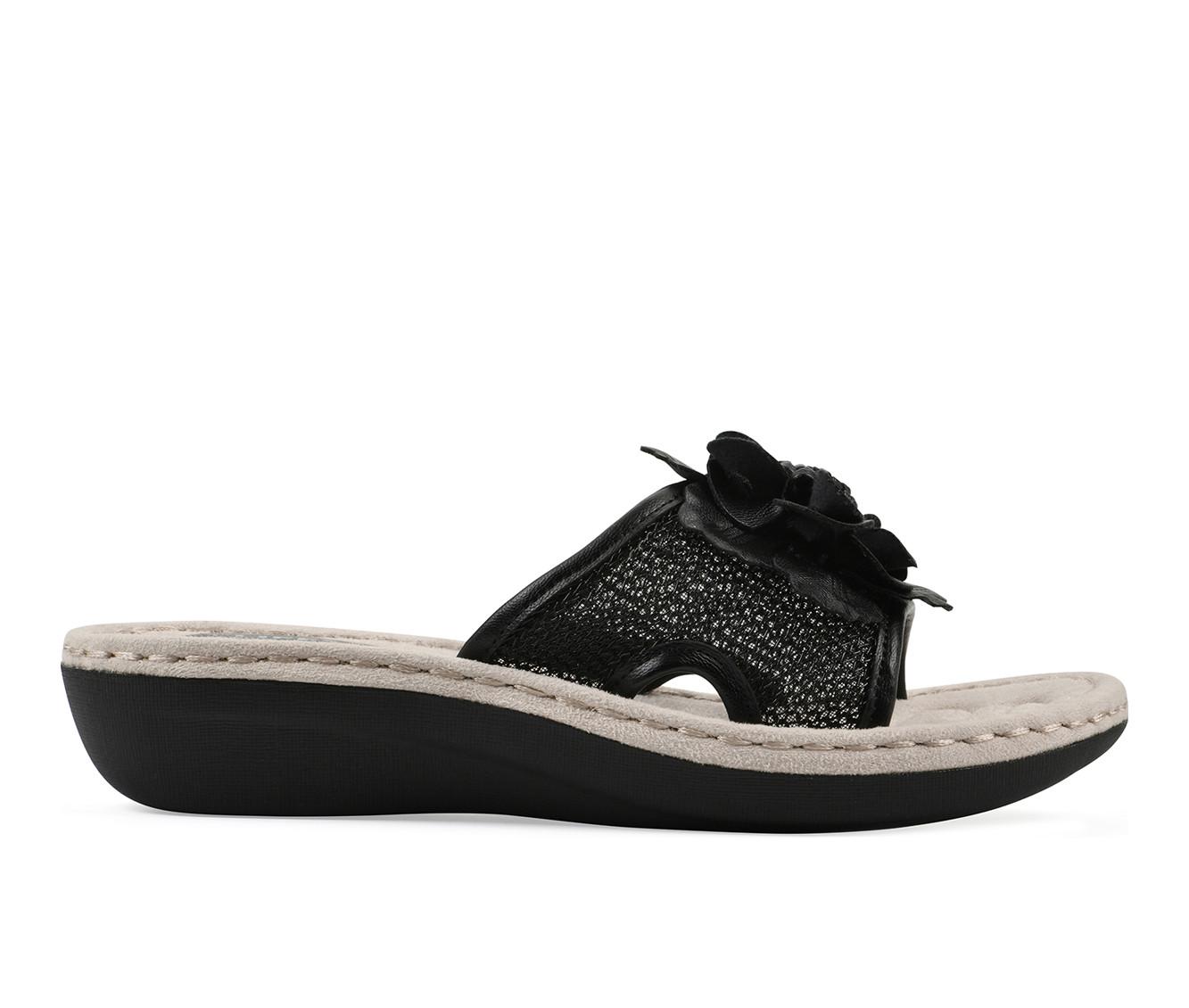 Women's Cliffs by White Mountain Chill Wedges