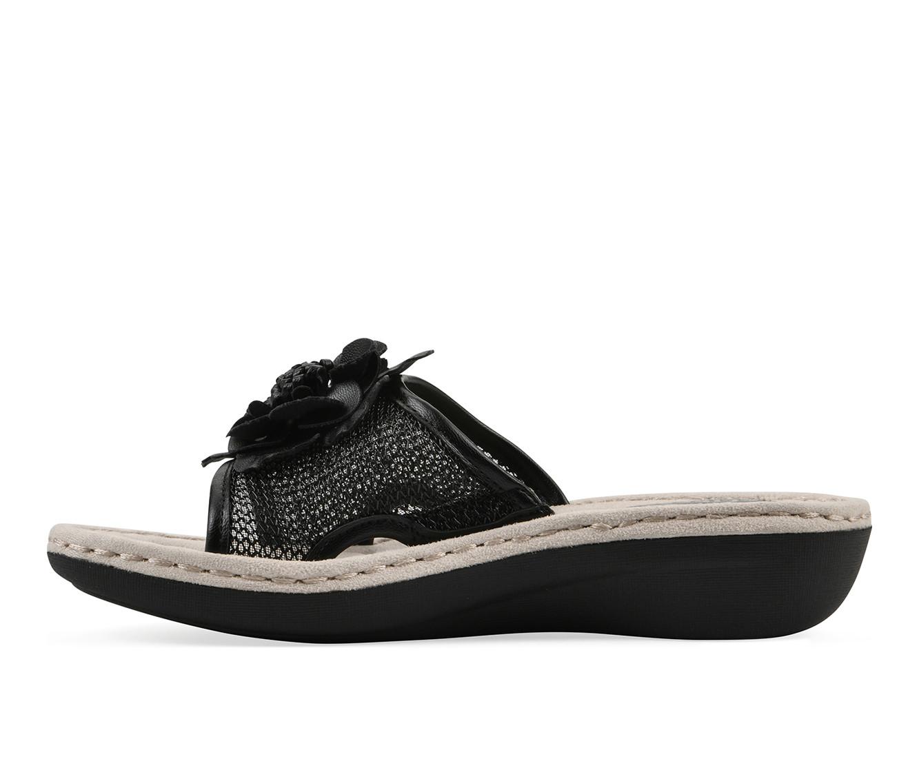 Women's Cliffs by White Mountain Chill Wedges
