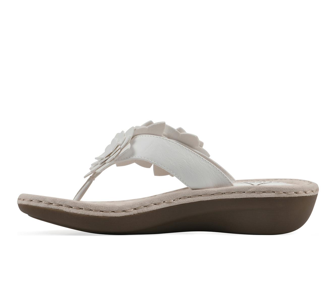 Women's Cliffs by White Mountain Content Wedges
