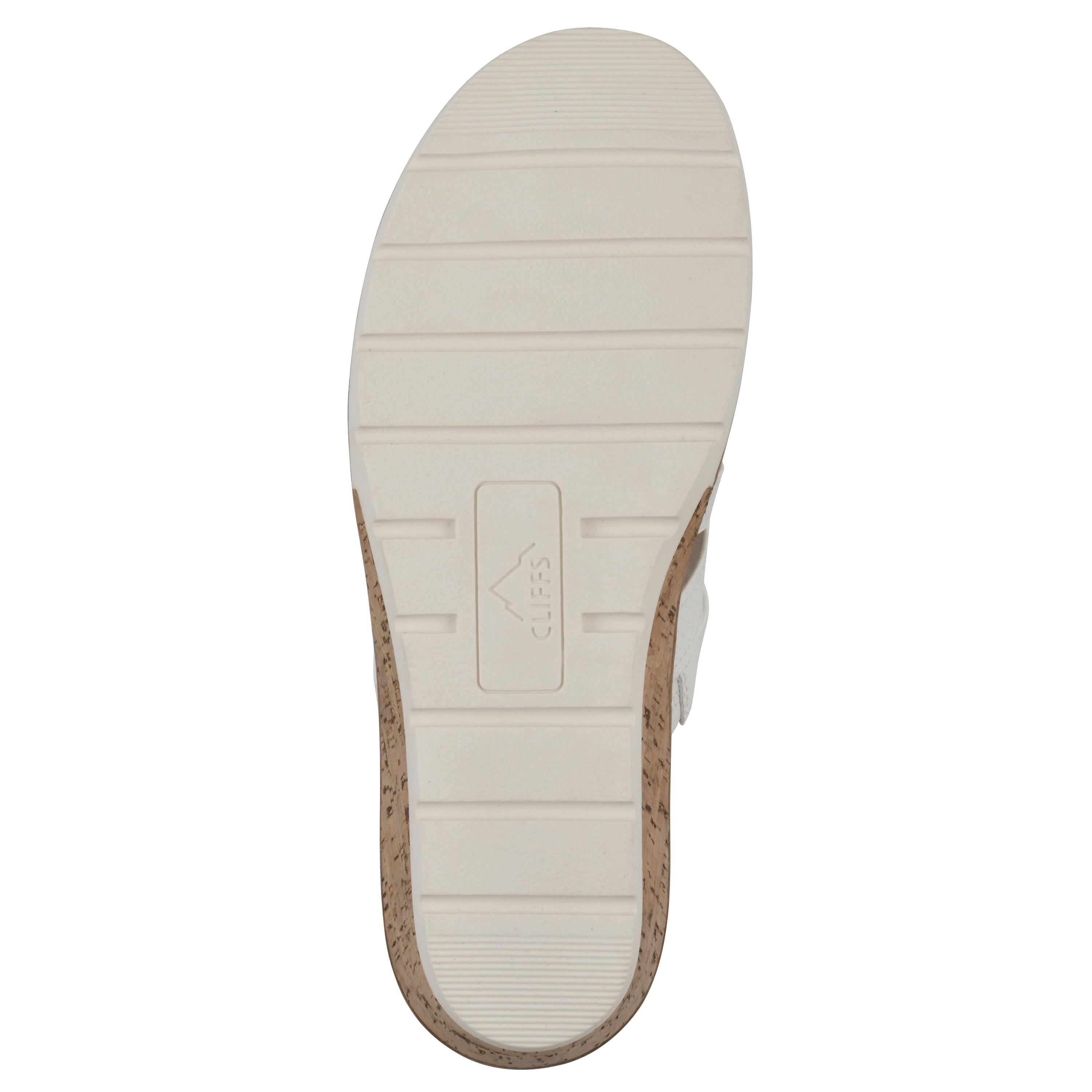 Cliffs by White Mountain Tinisha Wedges