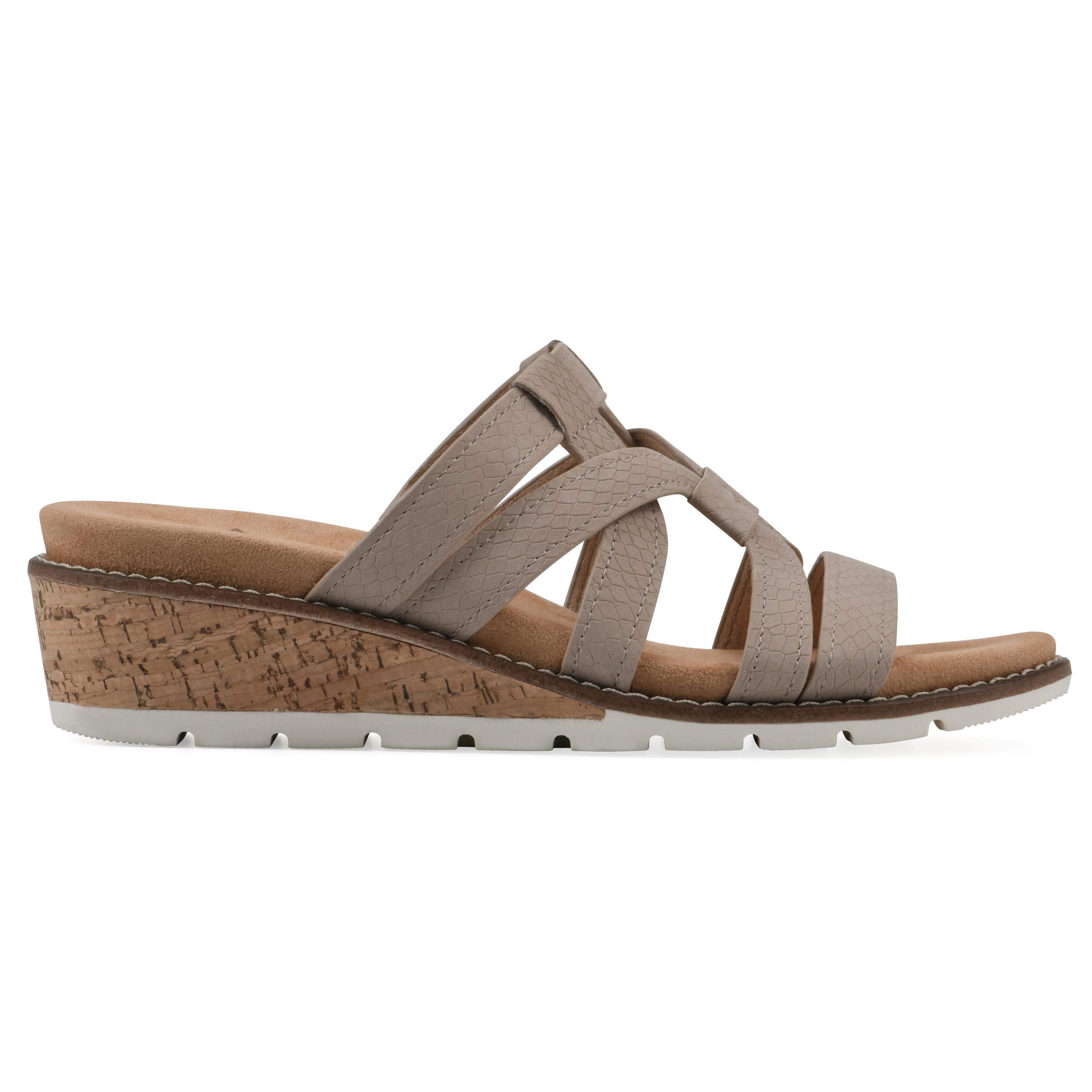 Cliffs by White Mountain Tinisha Wedges