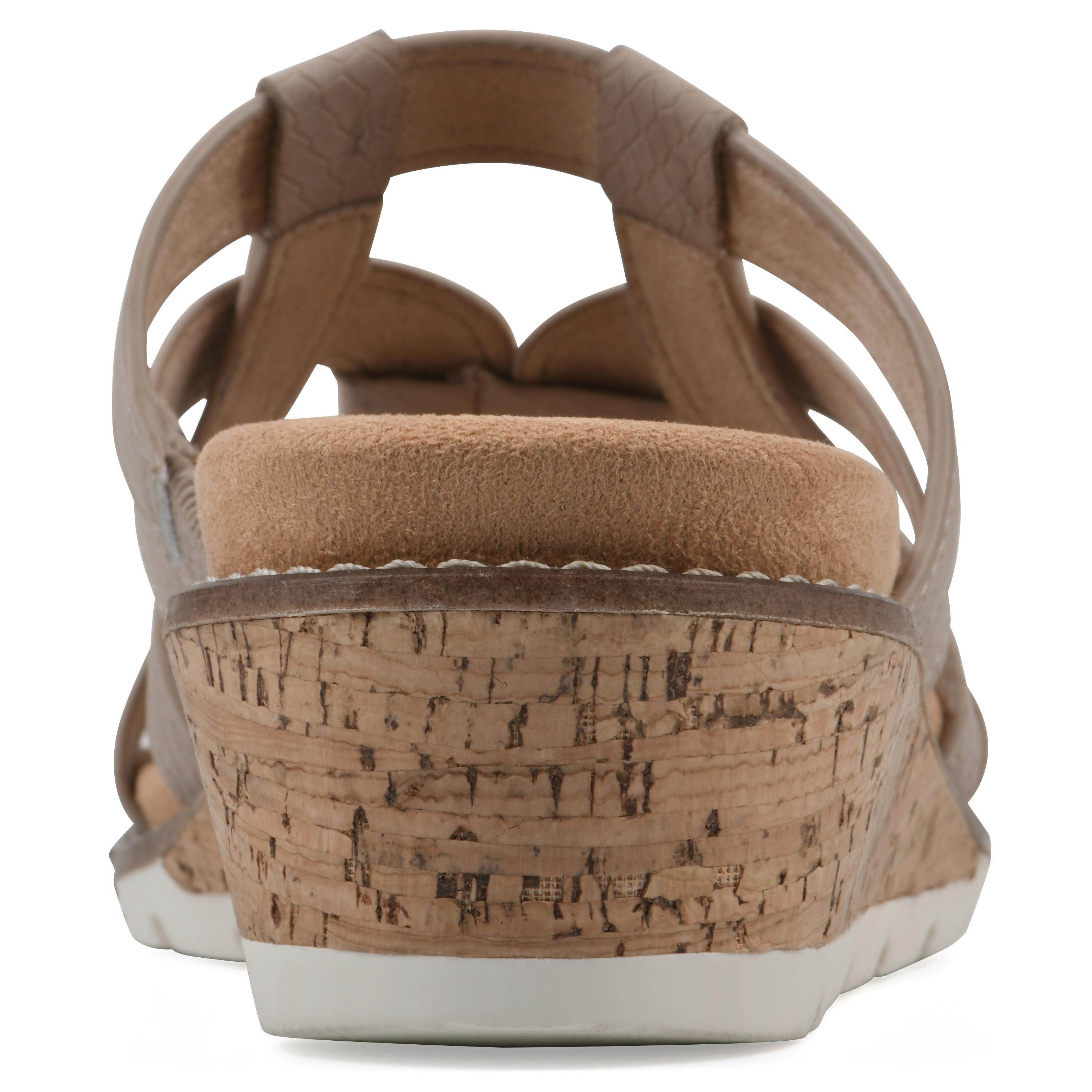 Cliffs by White Mountain Tinisha Wedges