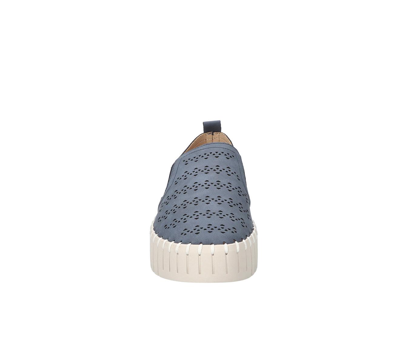 Women's Easy Street Peppy Sneakers