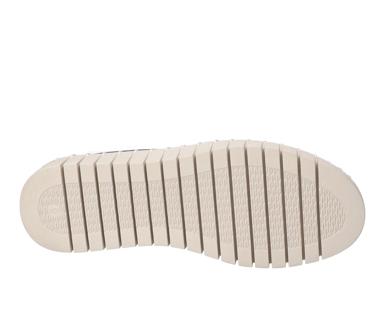 Women's Easy Street Peppy Sneakers
