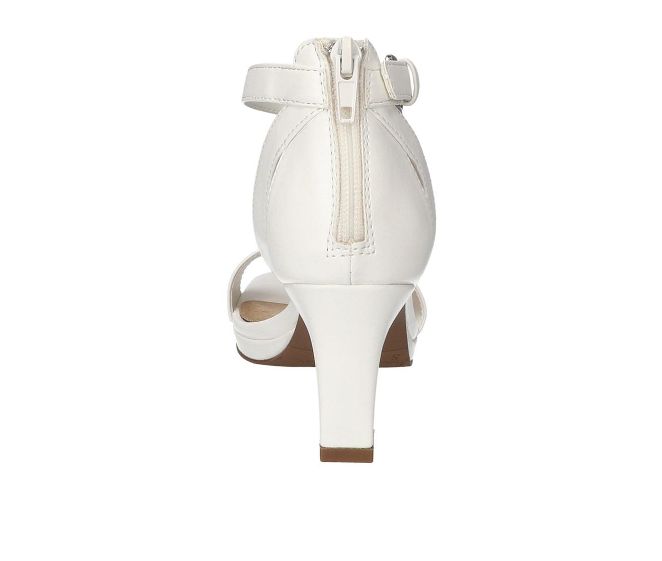 Women's Easy Street Ro Pumps