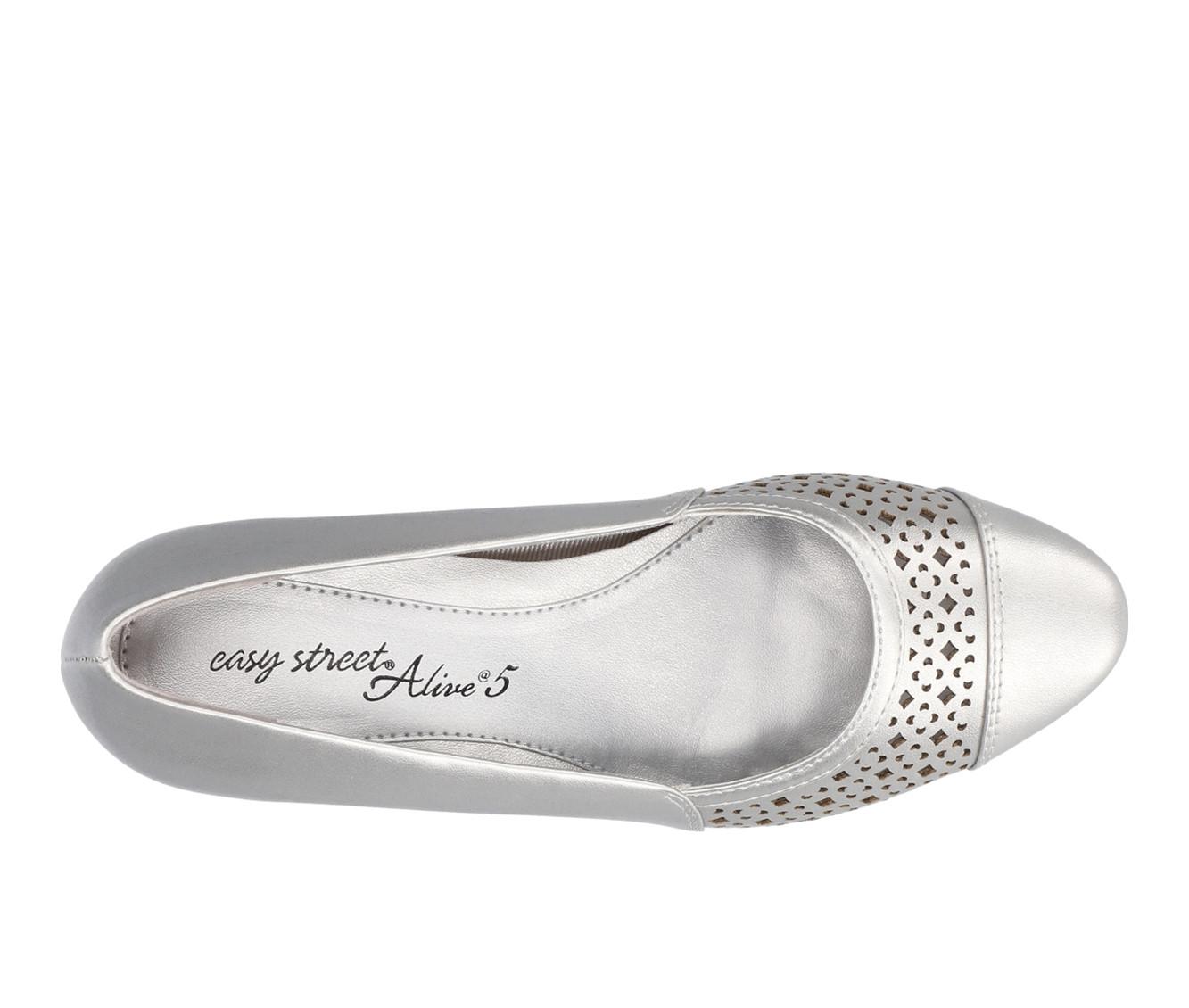 Women's Easy Street Neva Pumps
