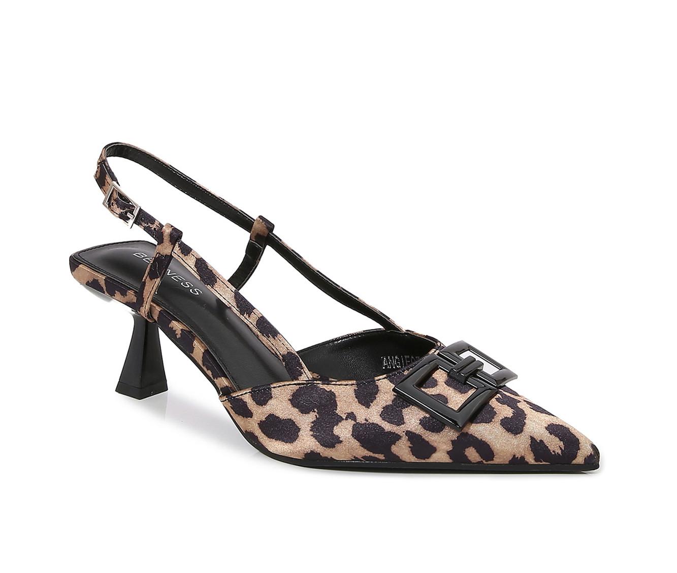 Women's Berness Angie Pumps