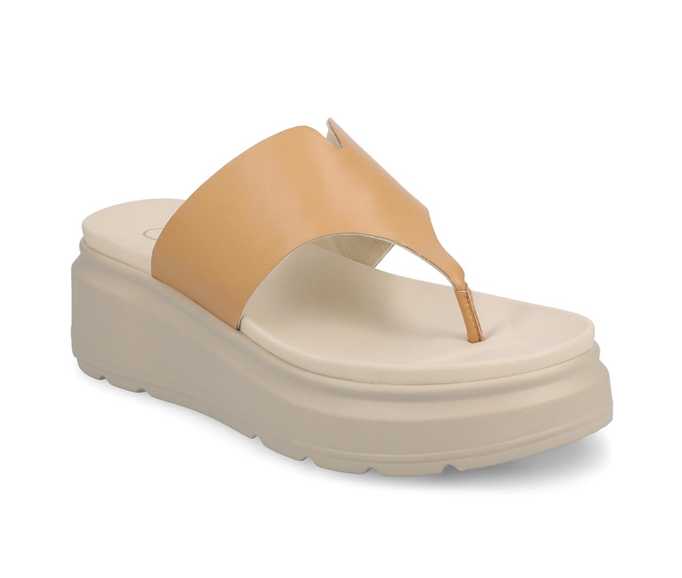 Women's Journee Collection Carah Platform Flip-Flops