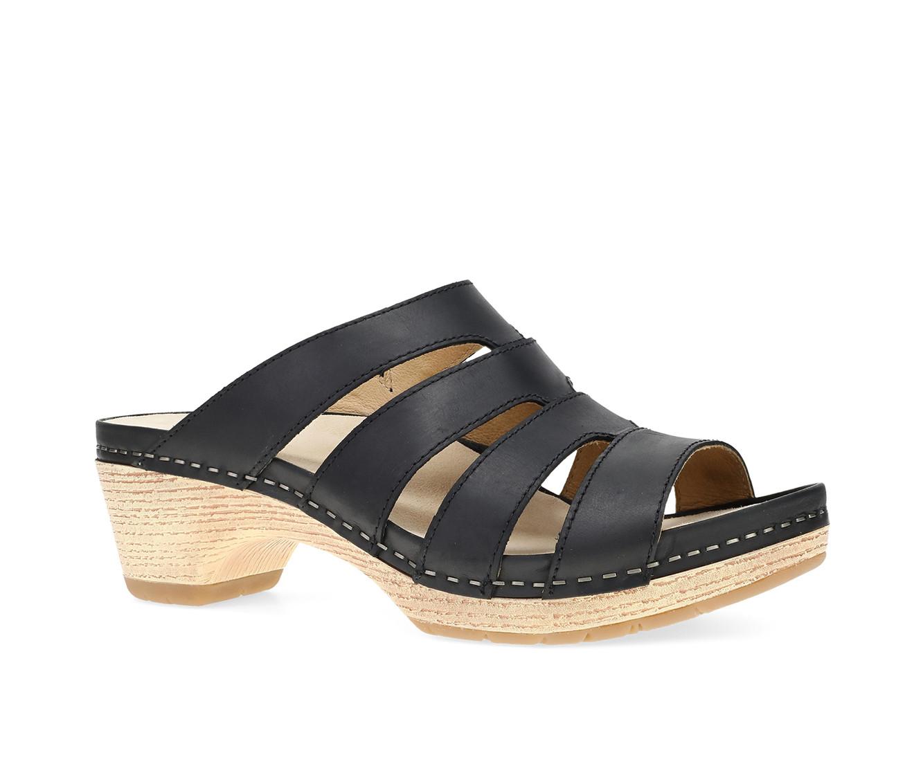 Women's Dansko Lyndi Clogs