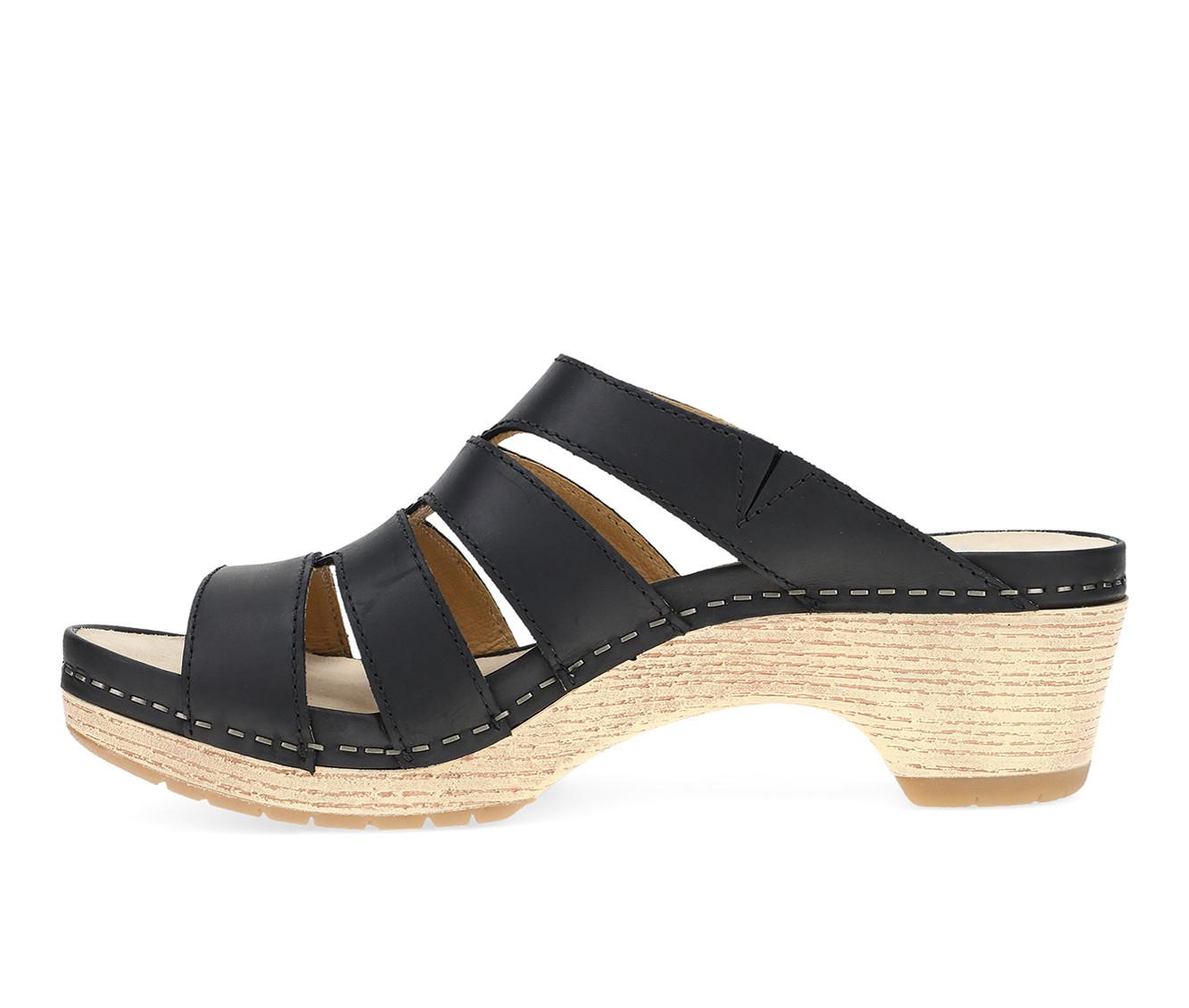 Women's Dansko Lyndi Clogs