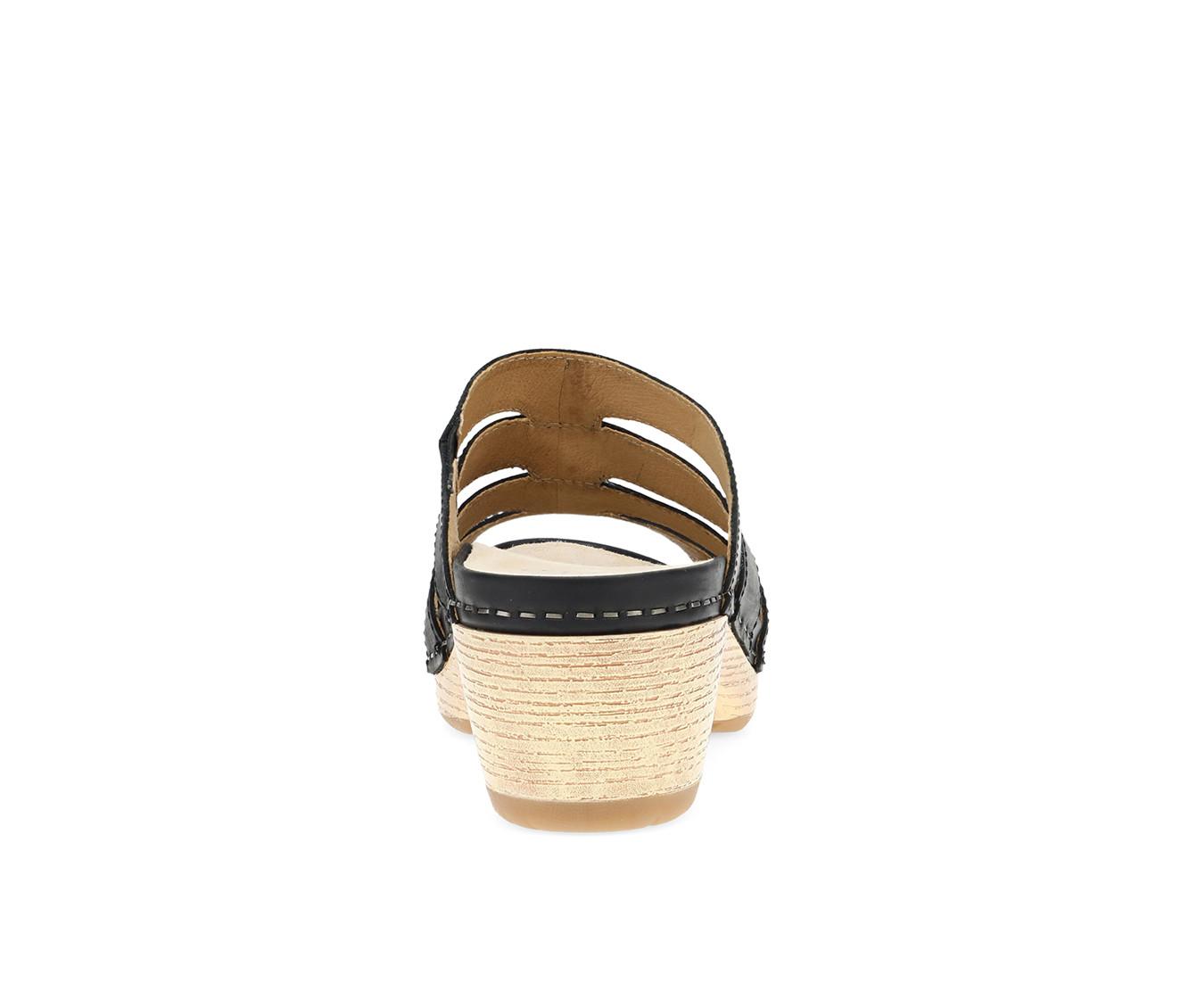 Women's Dansko Lyndi Clogs