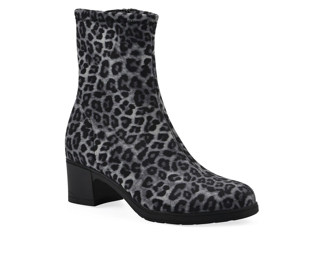 Women's Cliffs by White Mountain Huda Booties