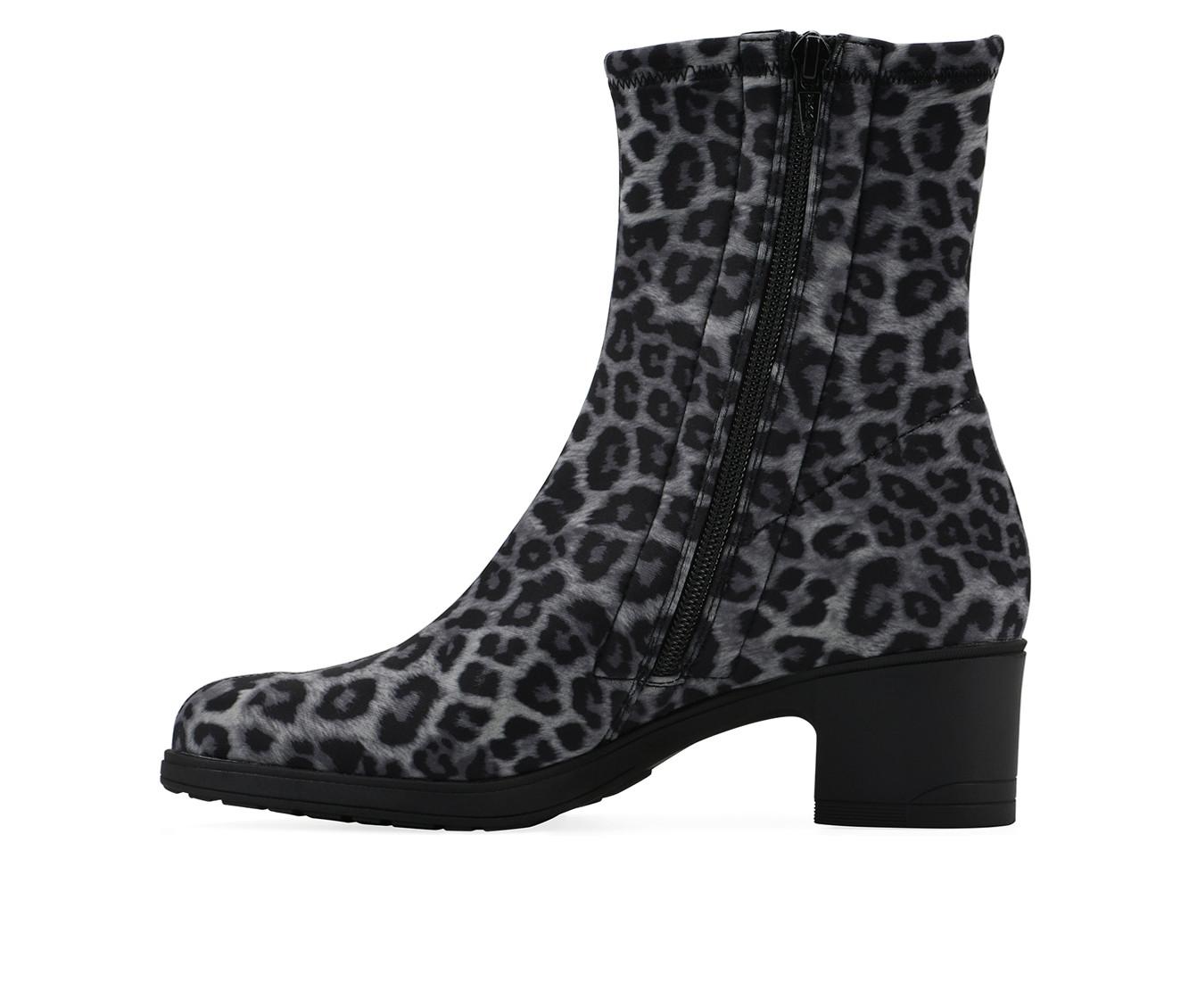 Women's Cliffs by White Mountain Huda Booties