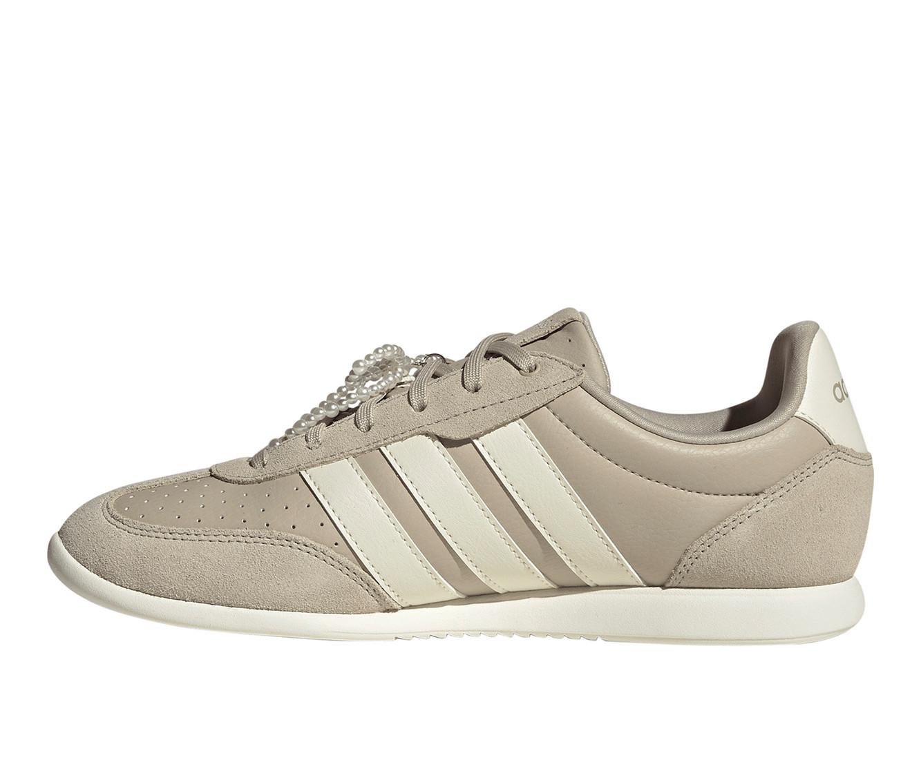 Women's Adidas Barreda Lo Sneakers