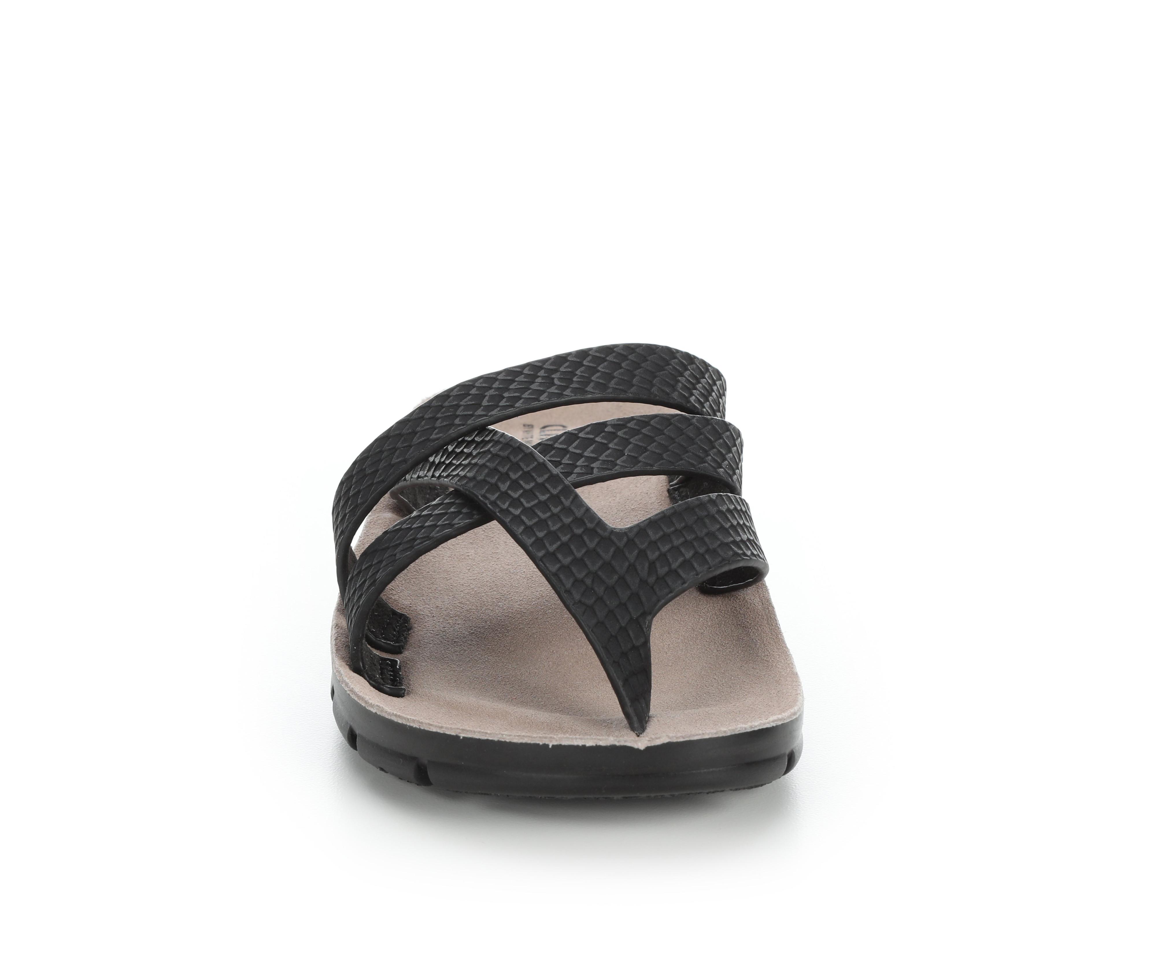 Women's Cliffs by White Mountain Bertina Flip-Flops