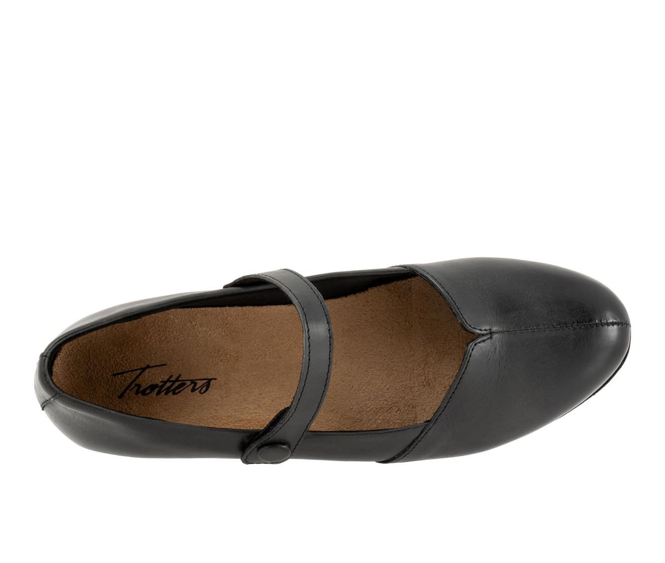 Women's Trotters Irene Flats
