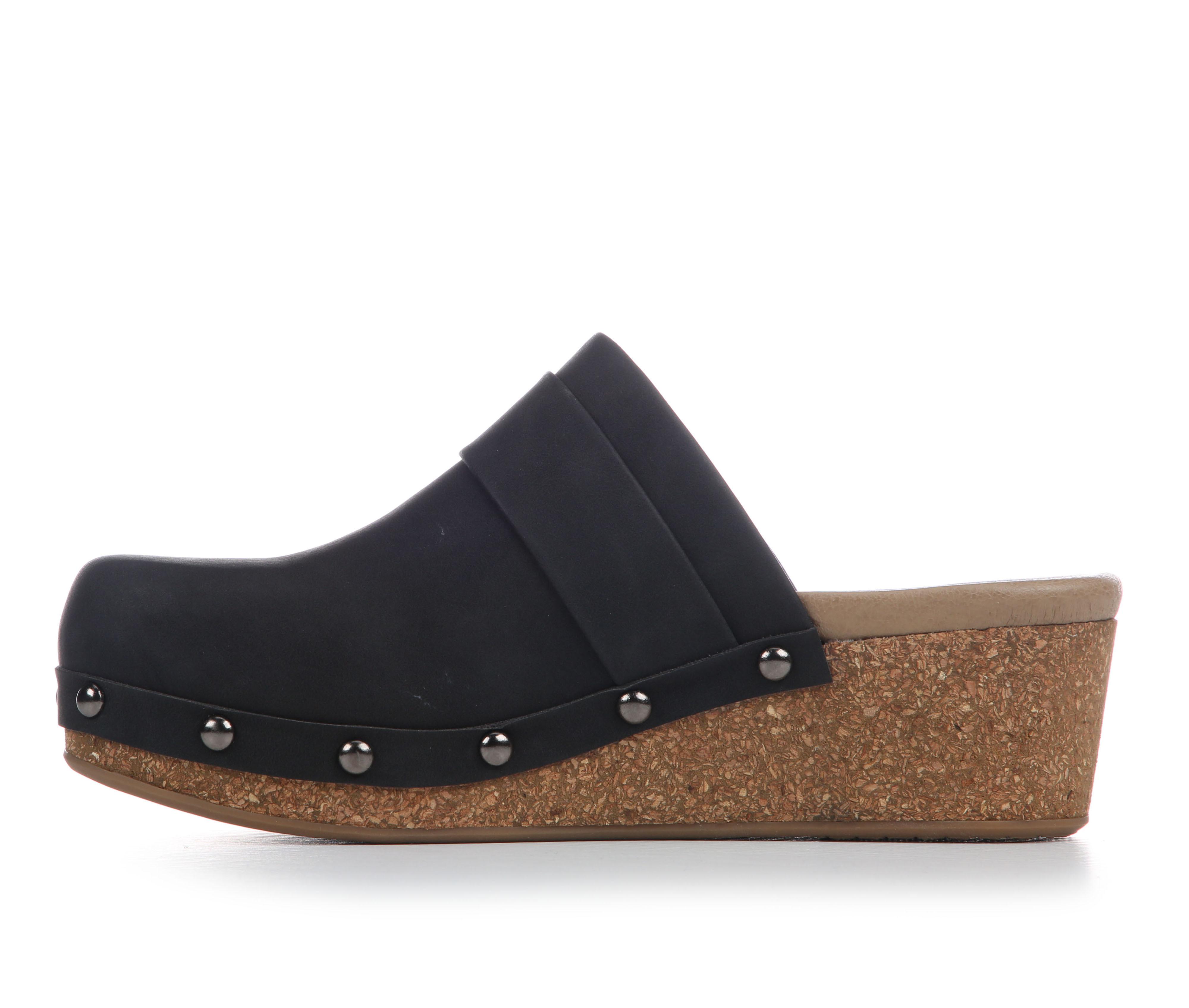 Women's Vintage 7 Eight Germaine Wedge Clogs - thumbnail 3