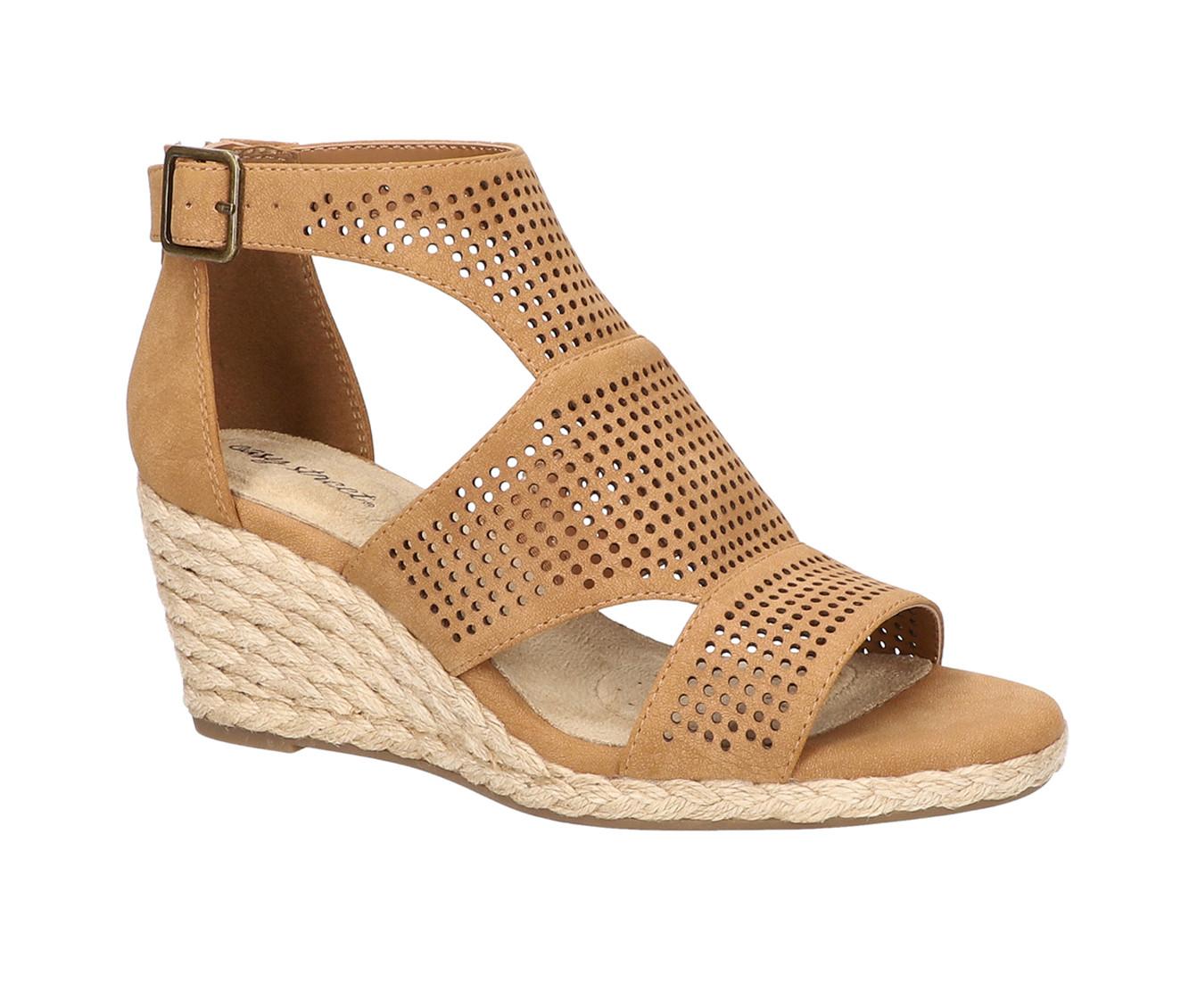Women's Easy Street Tova Wedges