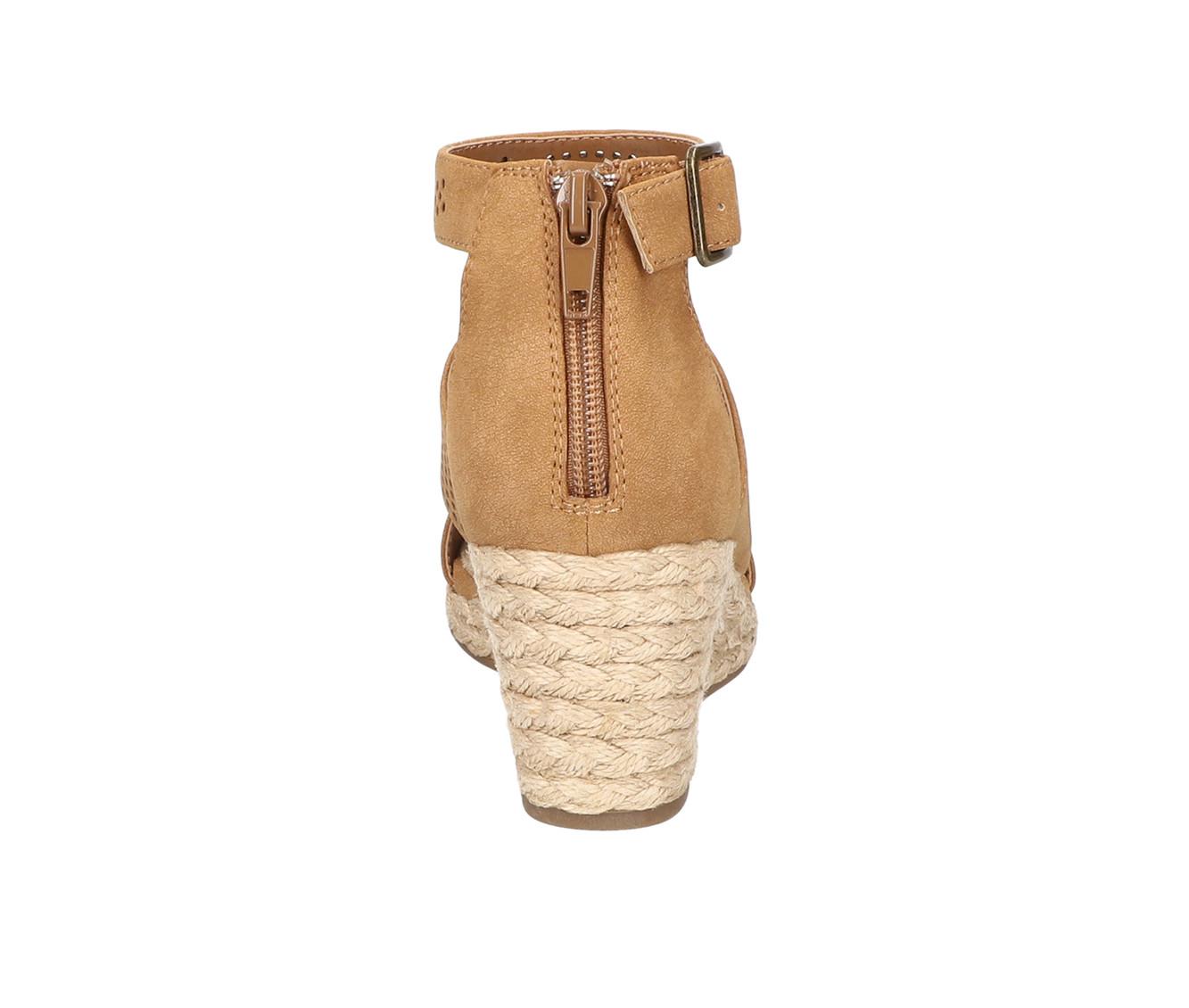 Women's Easy Street Tova Wedges
