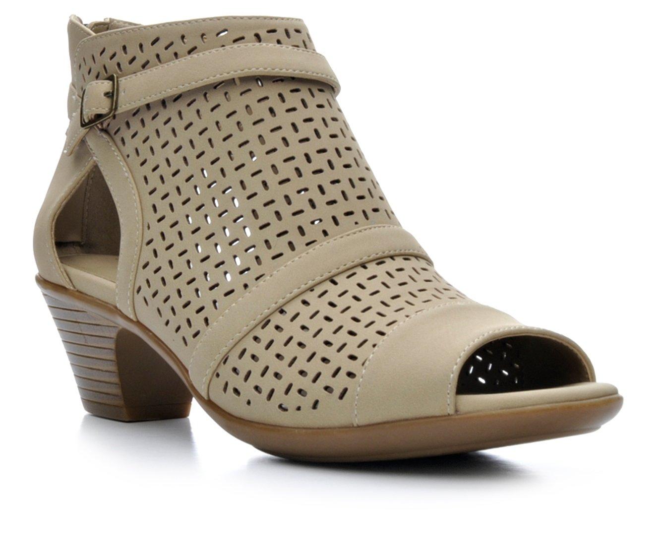 Women's Easy Street Carrigan Booties