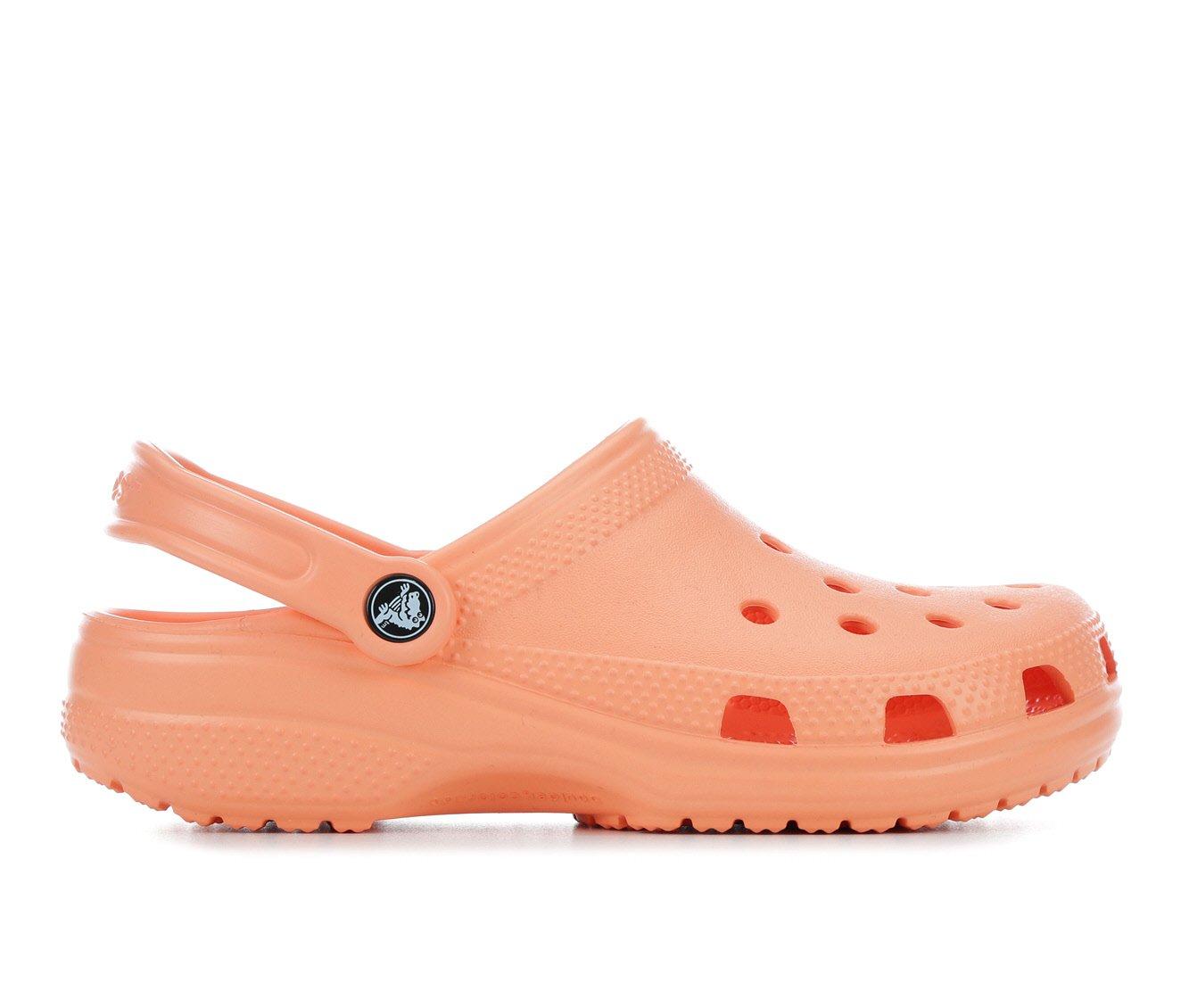 Shoe carnival deals men's crocs