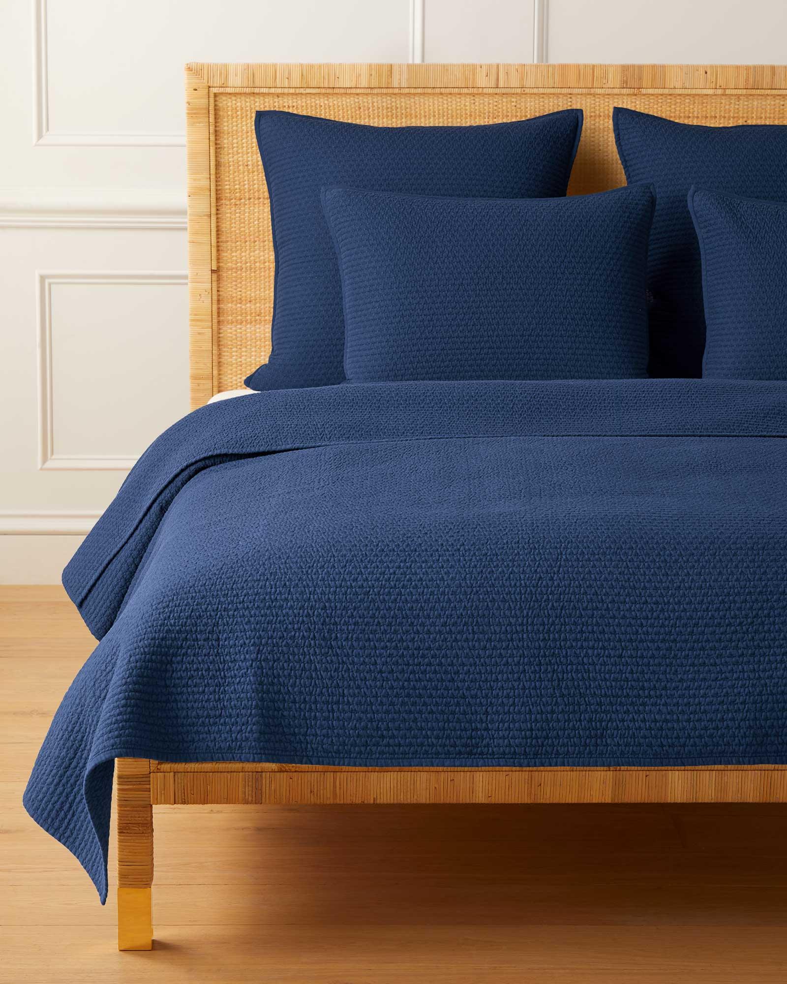 Serena & Lily Westwood Quilt - Navy (King/Cal King)