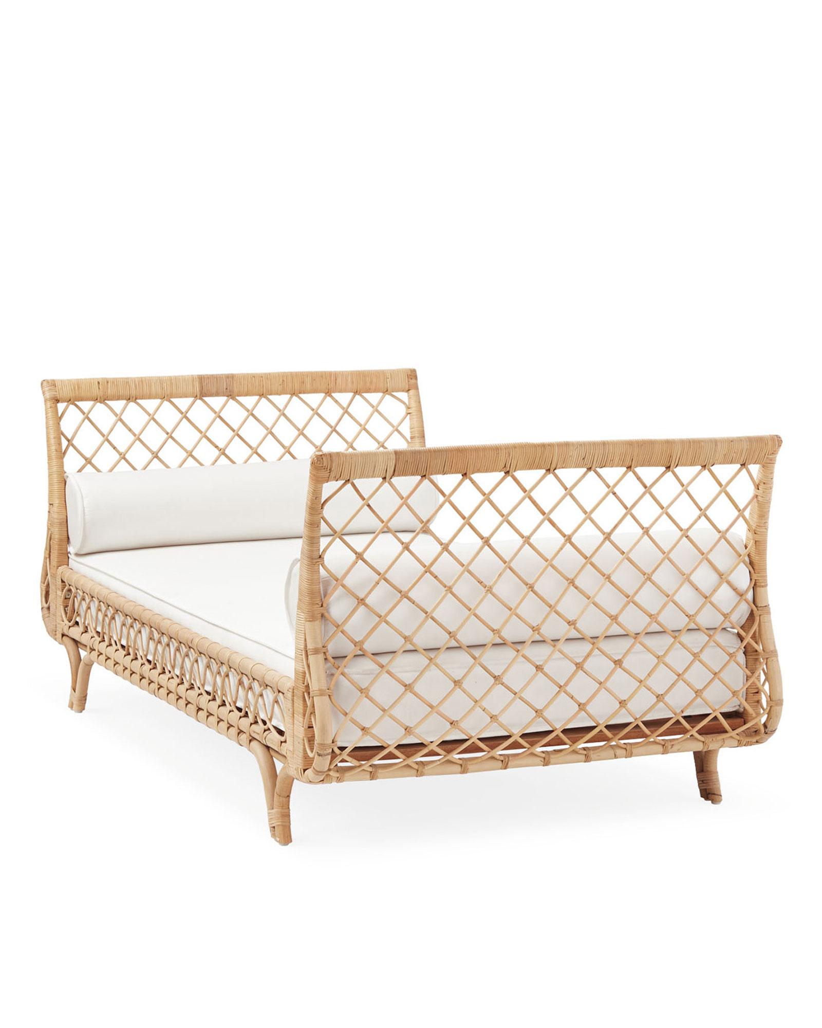 Rattan daybed deals with trundle