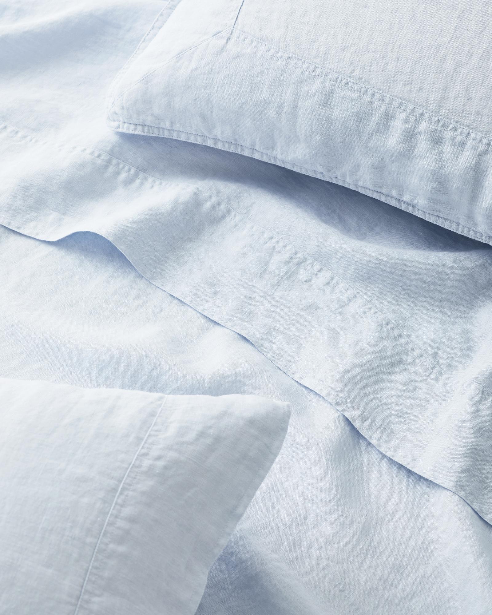 European Linen Sleepwear Set in Clear Sky color