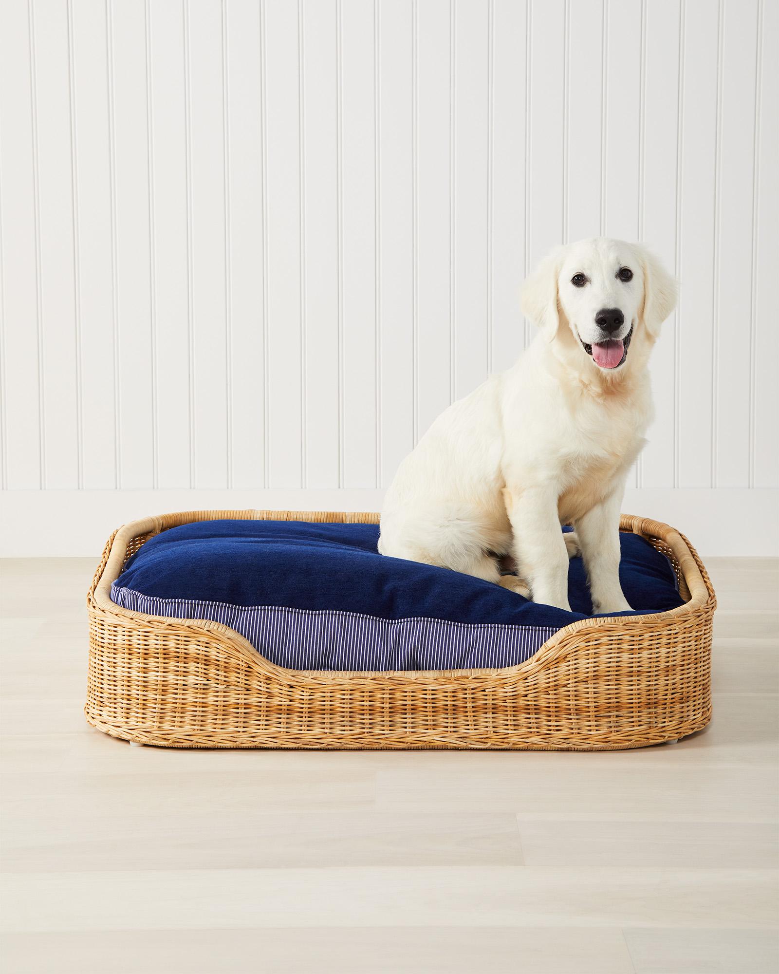 Wicker shop dog basket