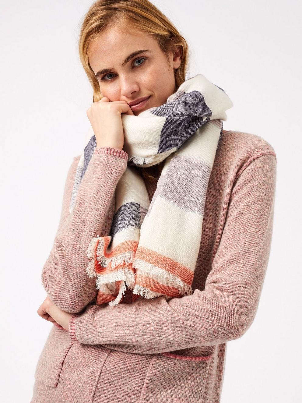 Casual Midweight Scarf