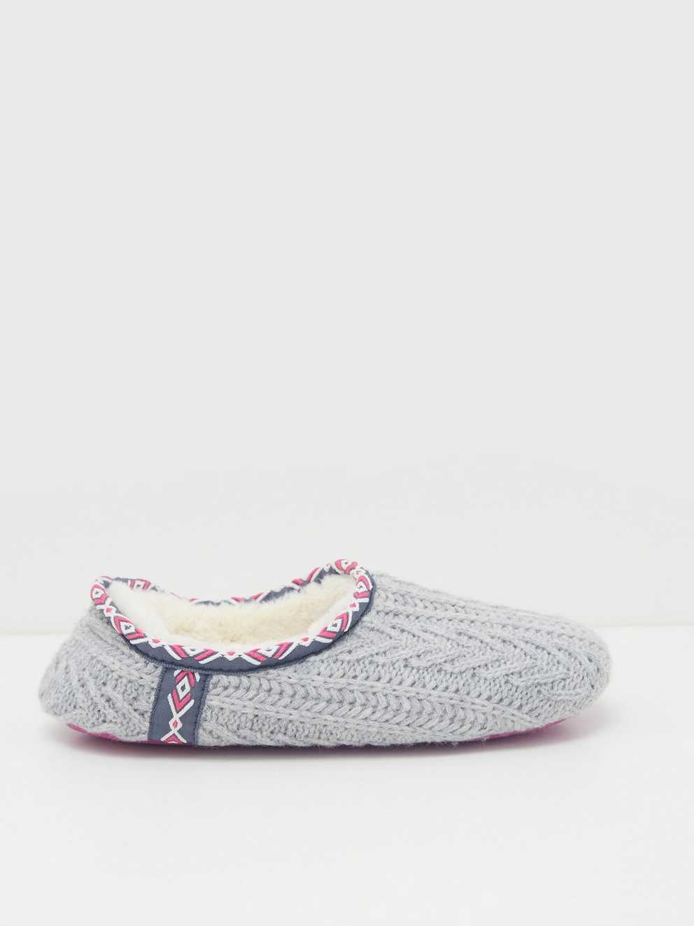 Cable Knit Closed Back Slipper