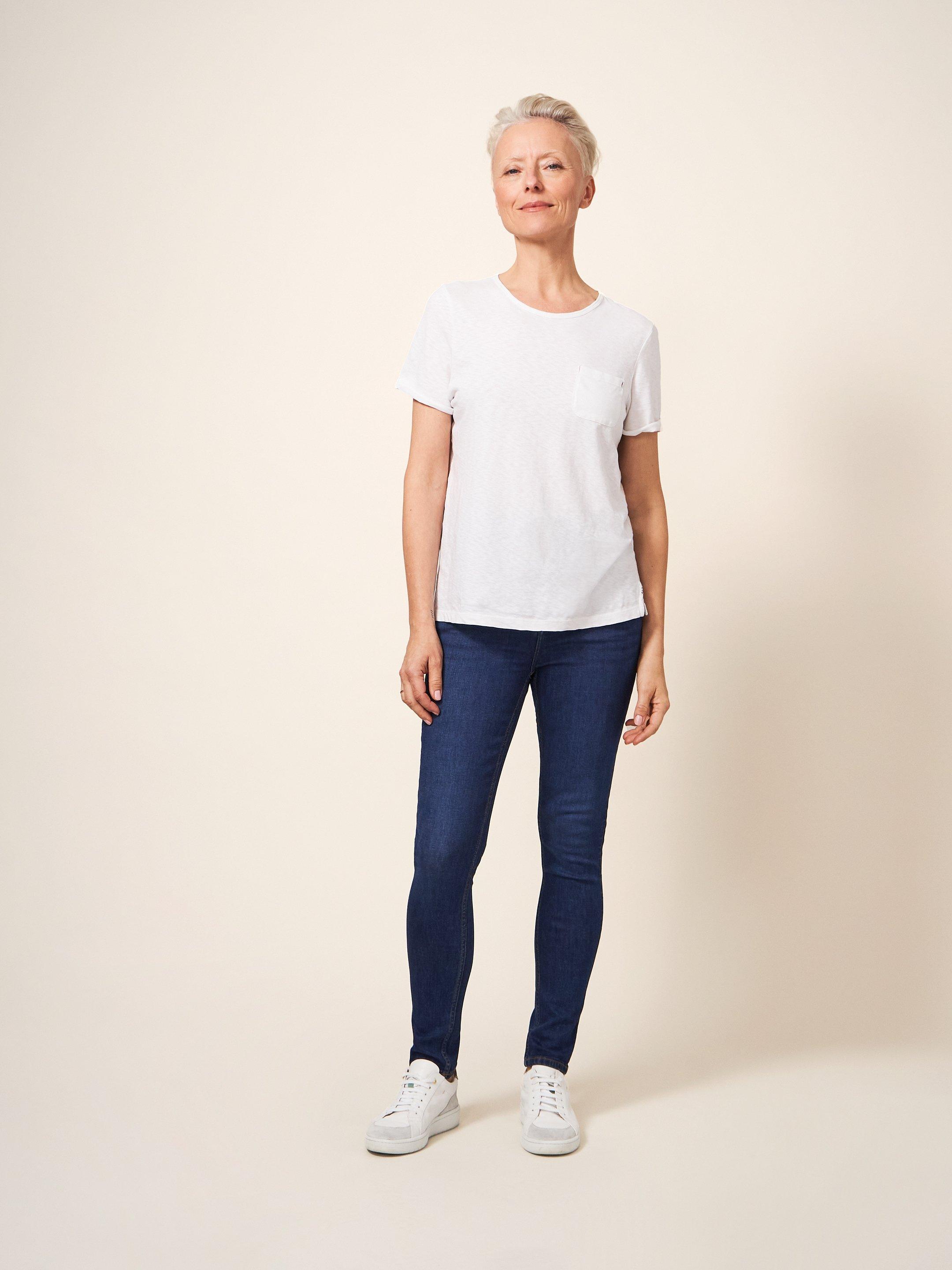 Women White Stretchable Twill Skinny Jeans