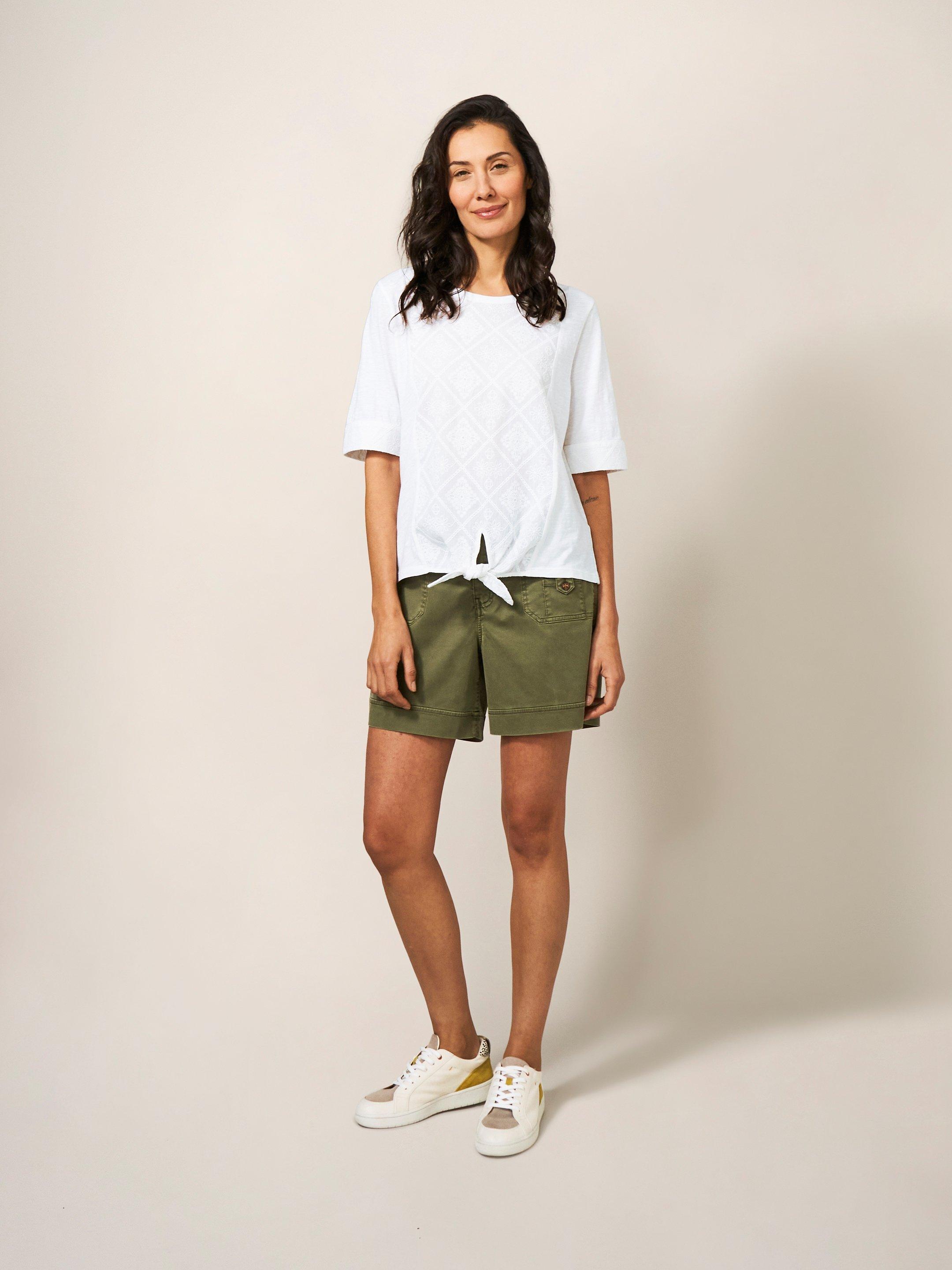 TIE HEM TOP
