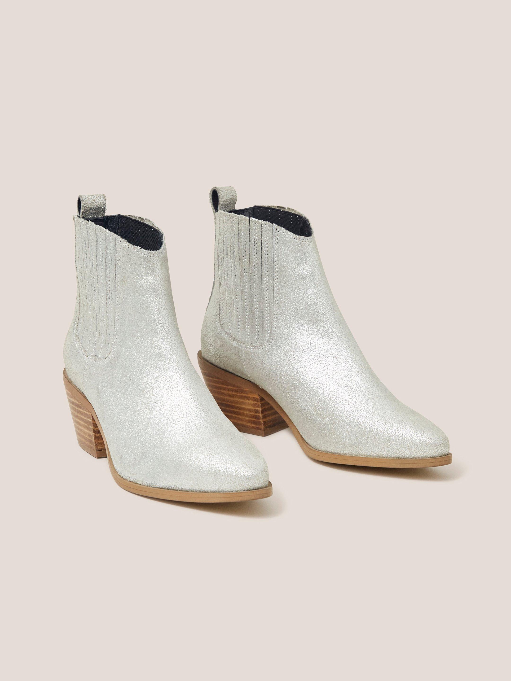Cherry Leather Ankle Boot