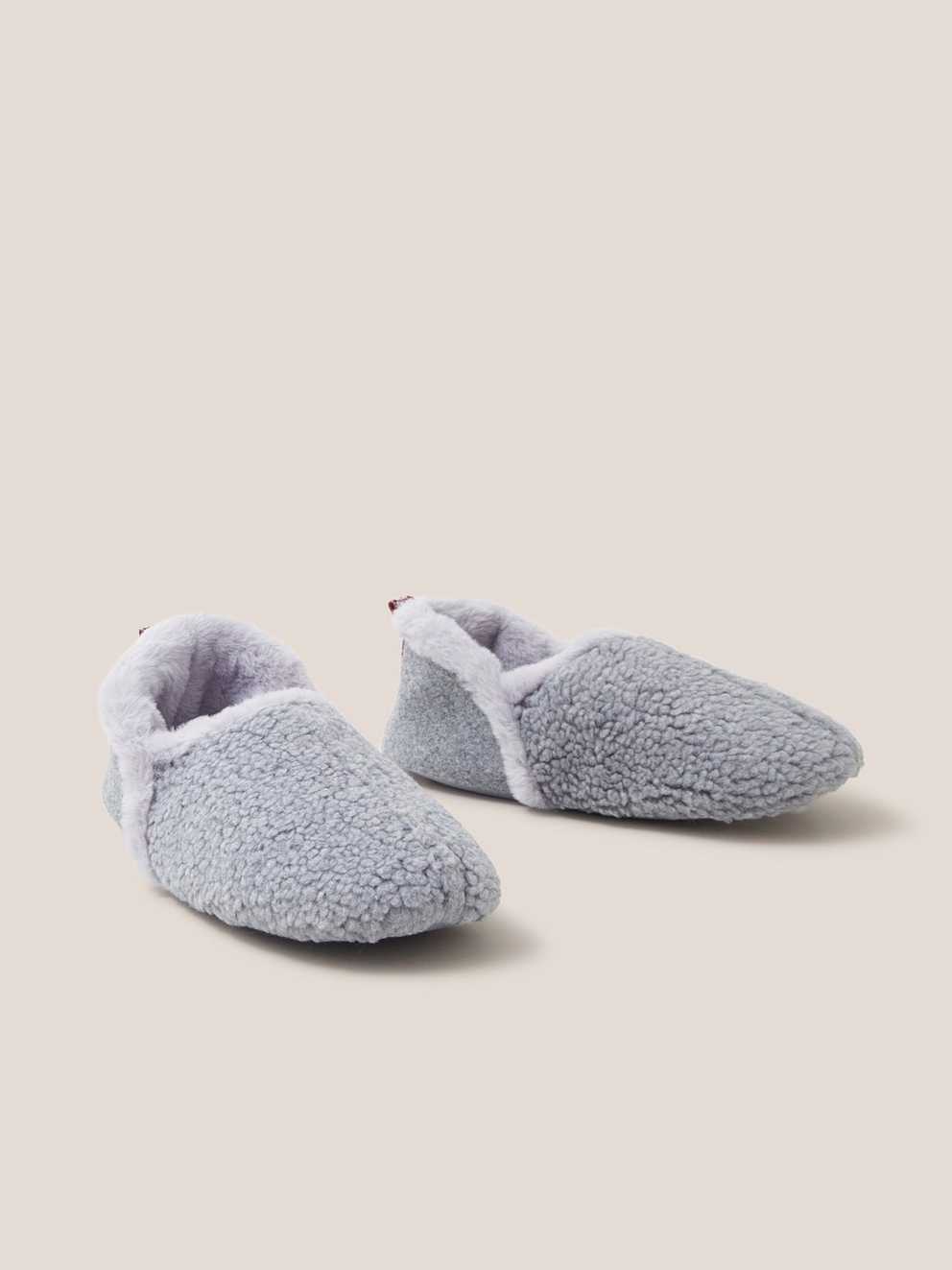 Reya Closed Back Slipper