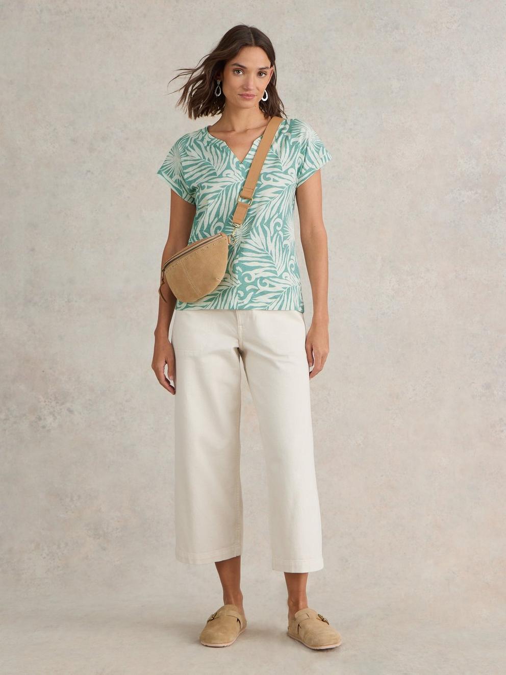 NELLY NOTCH NECK COTTON TEE