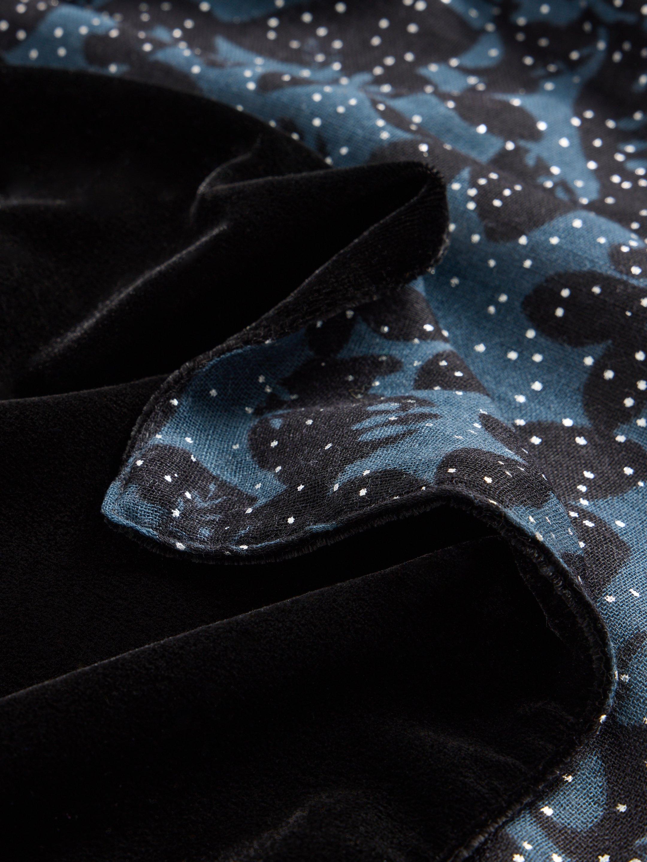 Foil Print Velvet Scarf