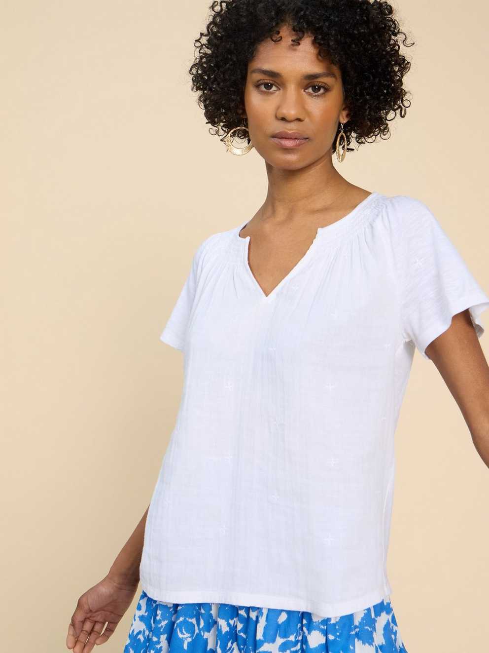 LUELLA NOTCH NECK EMB TOP