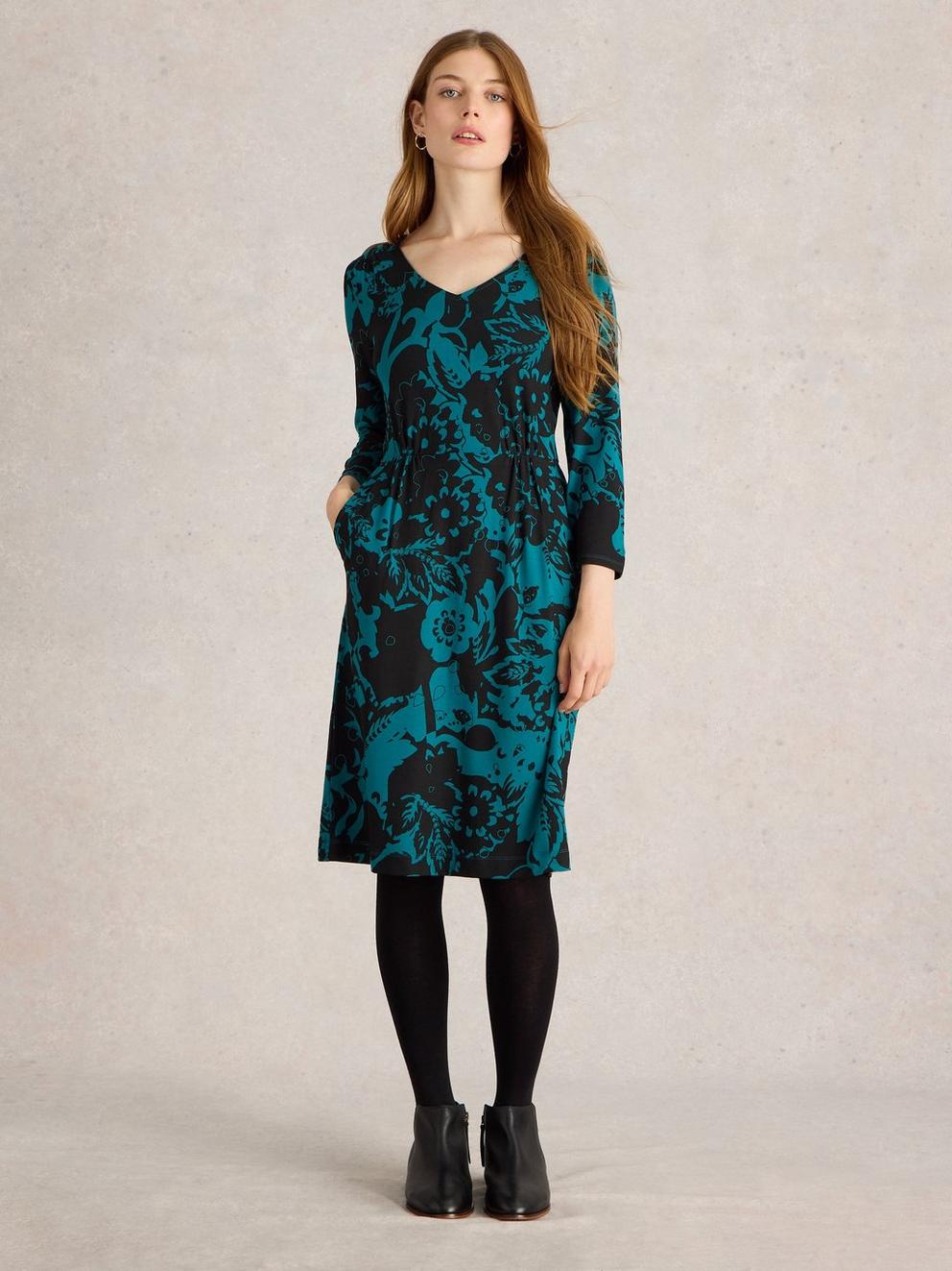 Tallie Jersey Knee Length Dress