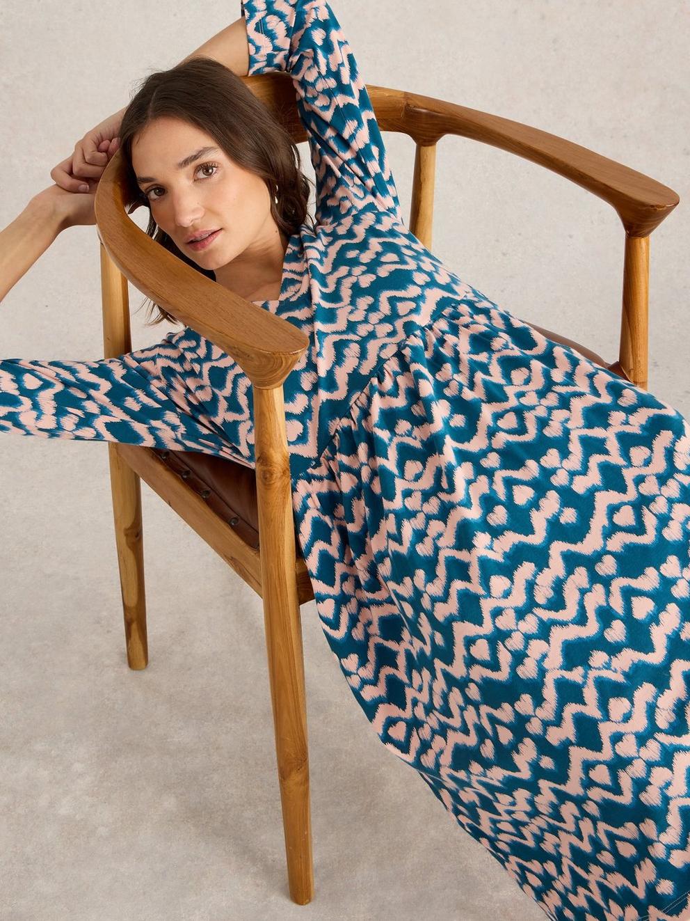 Thea Jersey Knee Length Dress