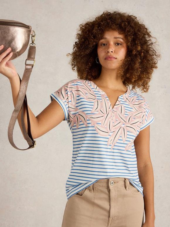 NELLY NOTCH NECK SHORT SLEEVE TEE