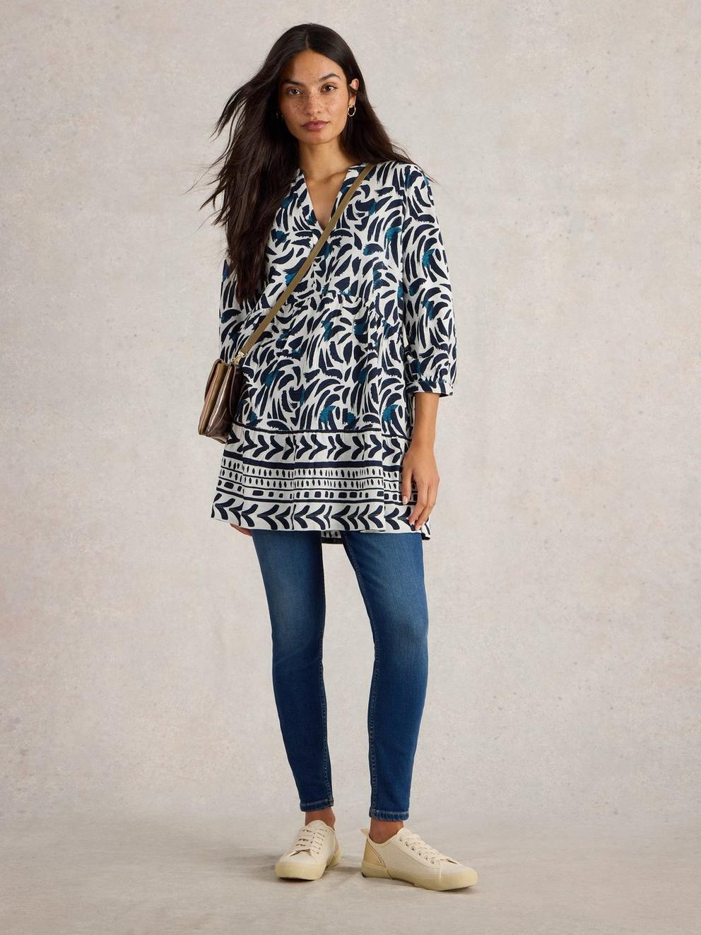 MARTA V NECK TUNIC