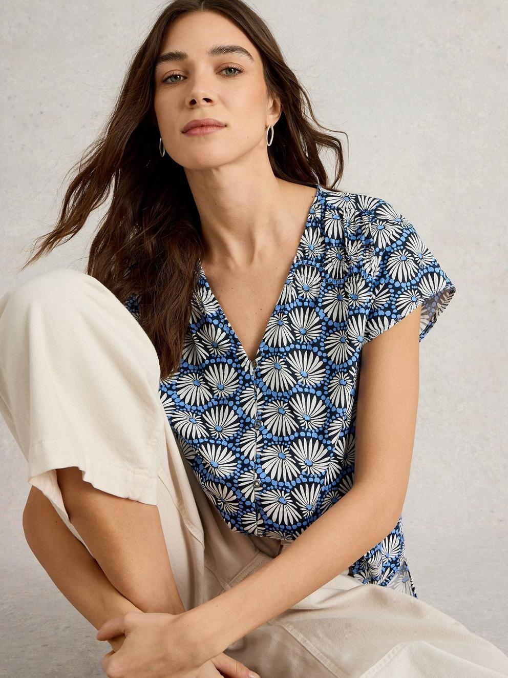 Rae Organic Cotton Top V Neck