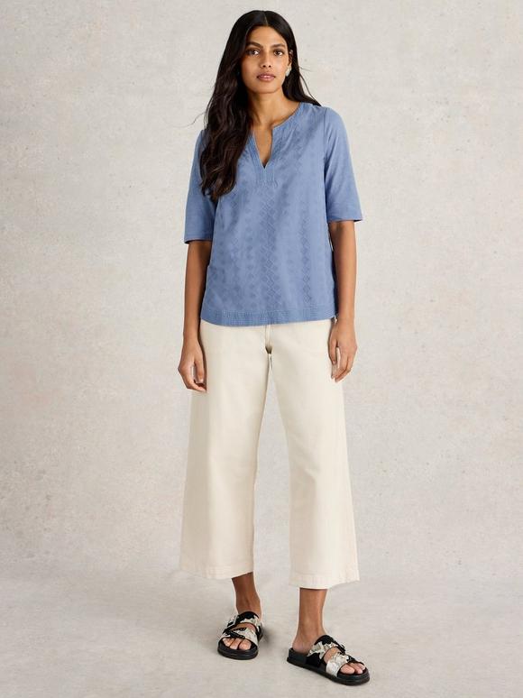 WEAVER NOTCH NECK TOP