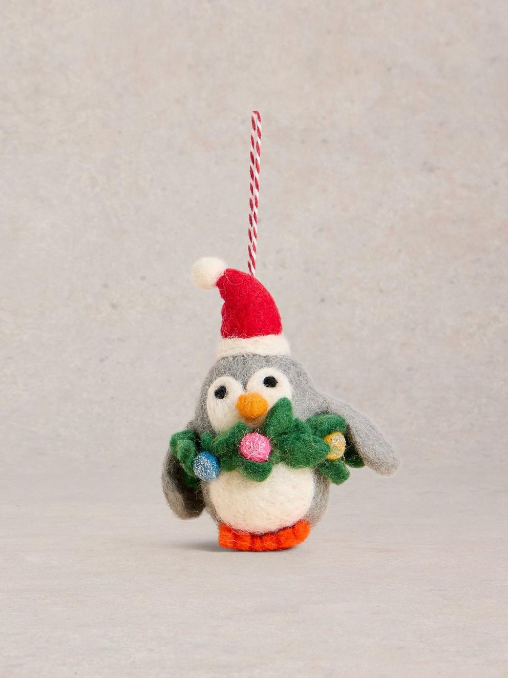 Wreath Penguin Hanging Dec