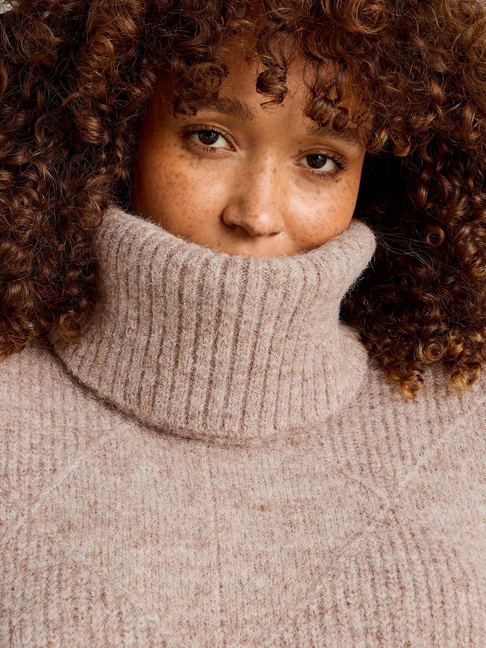 Diamond Stitch Poncho