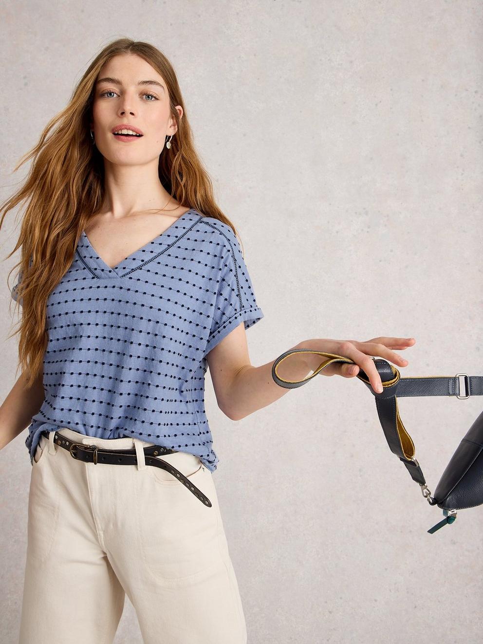 EMBROIDERED STRIPE TEE